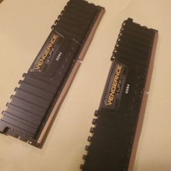 Corsair Vengeance LPX 16gb DDR4
3200mhz