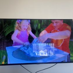 Roku Tv 65” Smart Tv