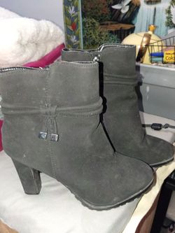 Black booties Size 5.5