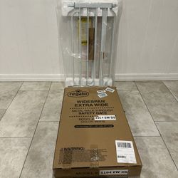 Extra Wide Pet Gate / Baby Gate - Fits Openings 29” - 56”
