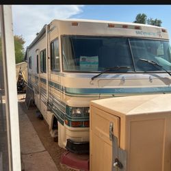 1989 Honey Bee RV Motor Home Camper