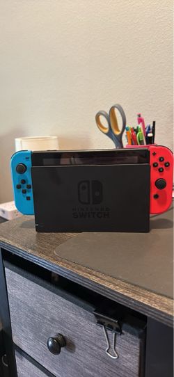 Nintendo switch with Mario 8 deluxe