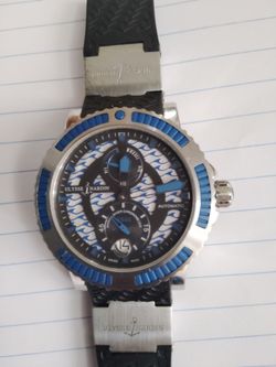 RELOJ .ULYSSE. .. .NARDIN.  .  263.   ,92.  ...... ..ATOMATICO.   ...  22..K....  DE...HORO ..ATRAS.   ....SE ......MIRA .....EN.  DIARTE