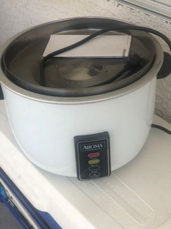 30 cup slightly used rice cooker