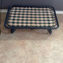 Hampton Lightweight Foldable Pet Bed Medium,