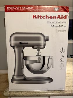 KitchenAid 5.5 Quart Bowl-Lift Stand Mixer with Attachments + Extras