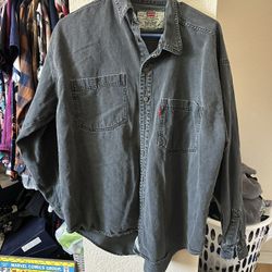 Vintage 1992 Distress Black Levi’s Button Up 