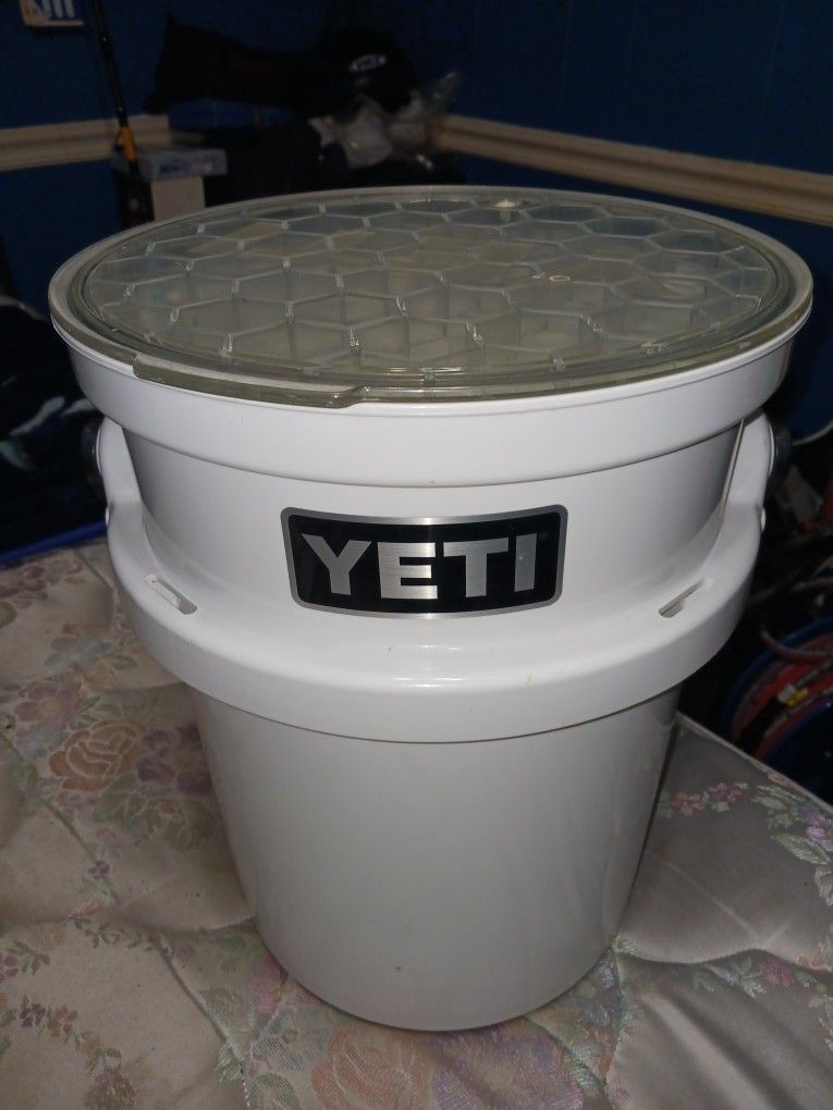Yeti bucket
