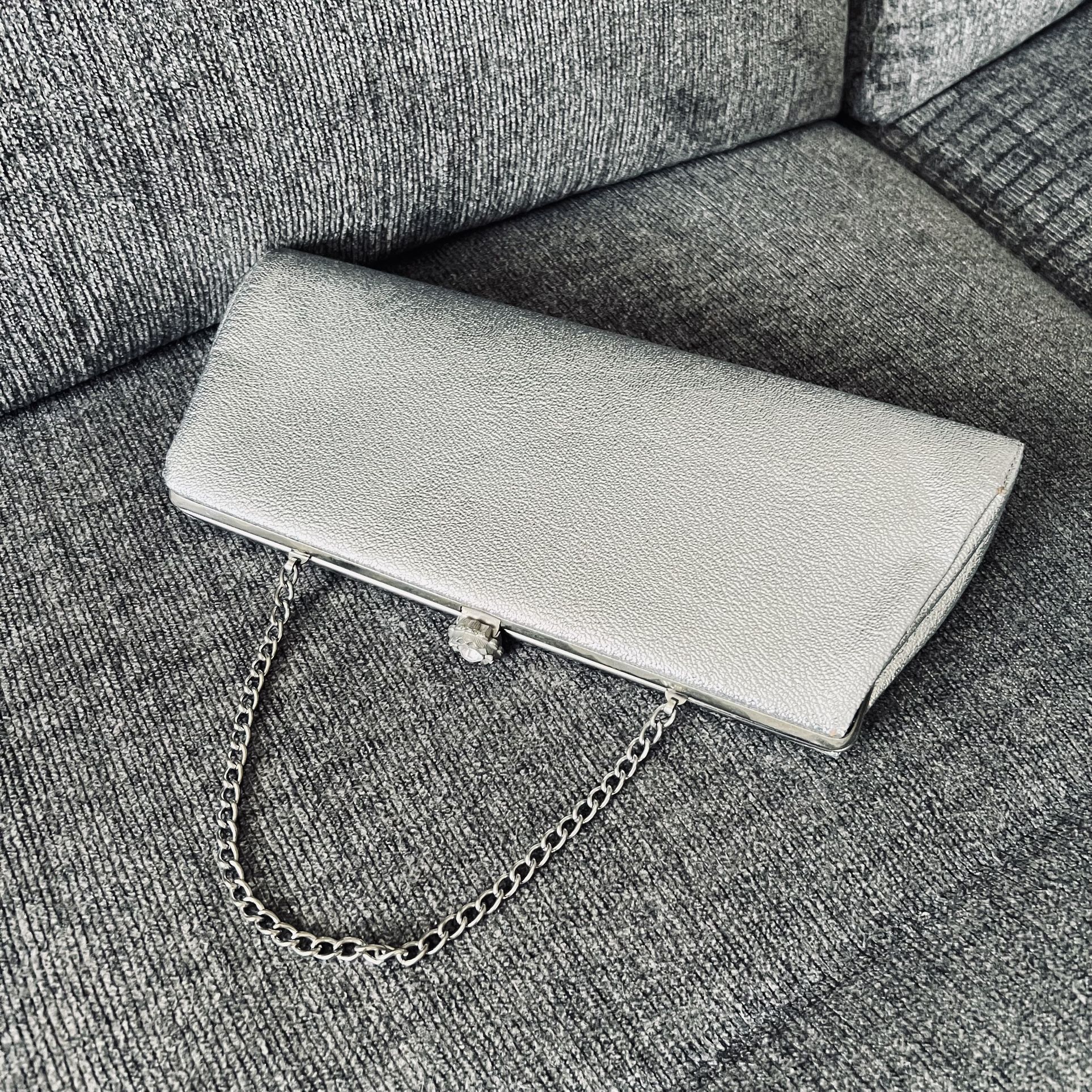 🥂Vintage Silver Lame Evening Bag Purse Cocktail Clutch Handbag w Chain Handle & Jewel Snap Closure