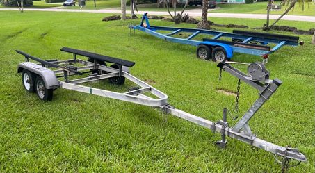 Galvanized double Axel trailer up to 22’ boat