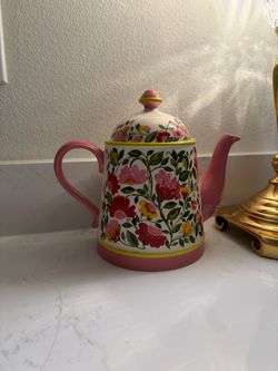 Emma’s Garland teapot