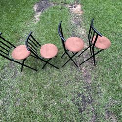 4 Chairs