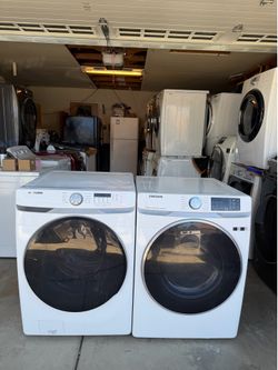 Samsung Front Load Washer and GasDryer Set