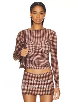 Lisa-style niche design “visual bust-enhancing” brown plaid long-sleeve