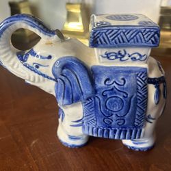 Blue and White ceramic elephant figurine decorated for parade 5" tall chinoiseri