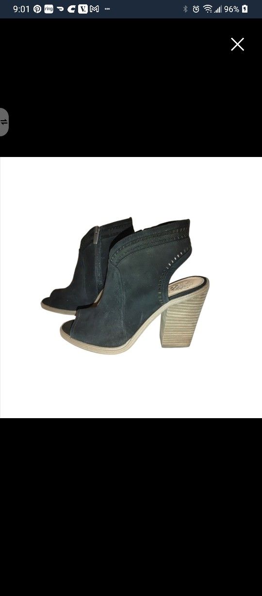 Vince Camuto Koral Peep Toes Size 9