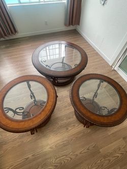 JUEGO DE 3 MESAS REDONDAS