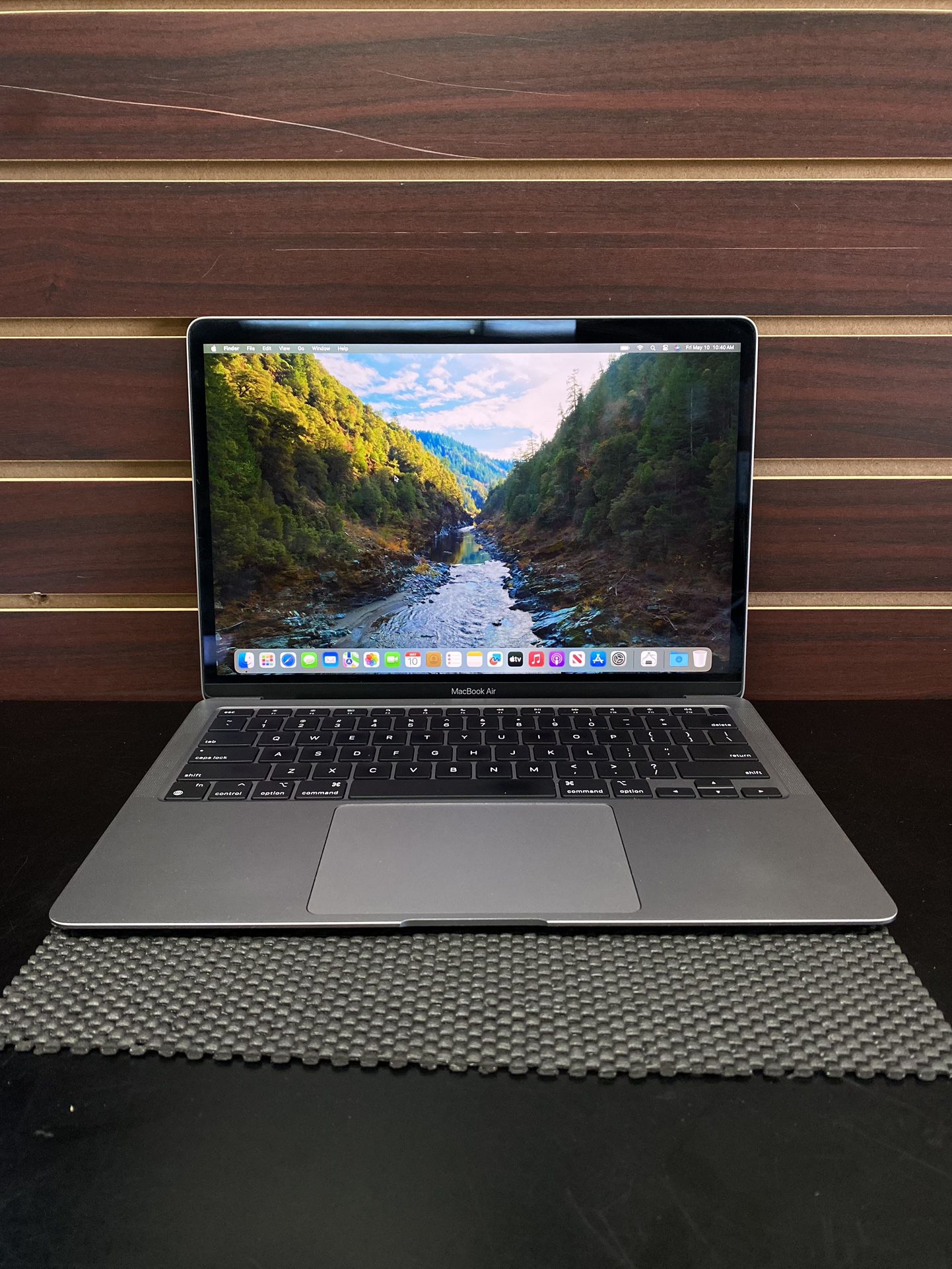 Apple MacBook Air 2020 13.3” M1 Apple - 512GB SSD 8GB RAM 