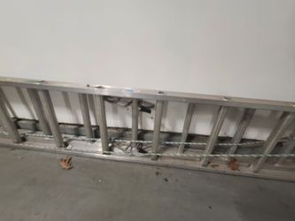 Werner 32 foot Aluminum Extension Ladder
