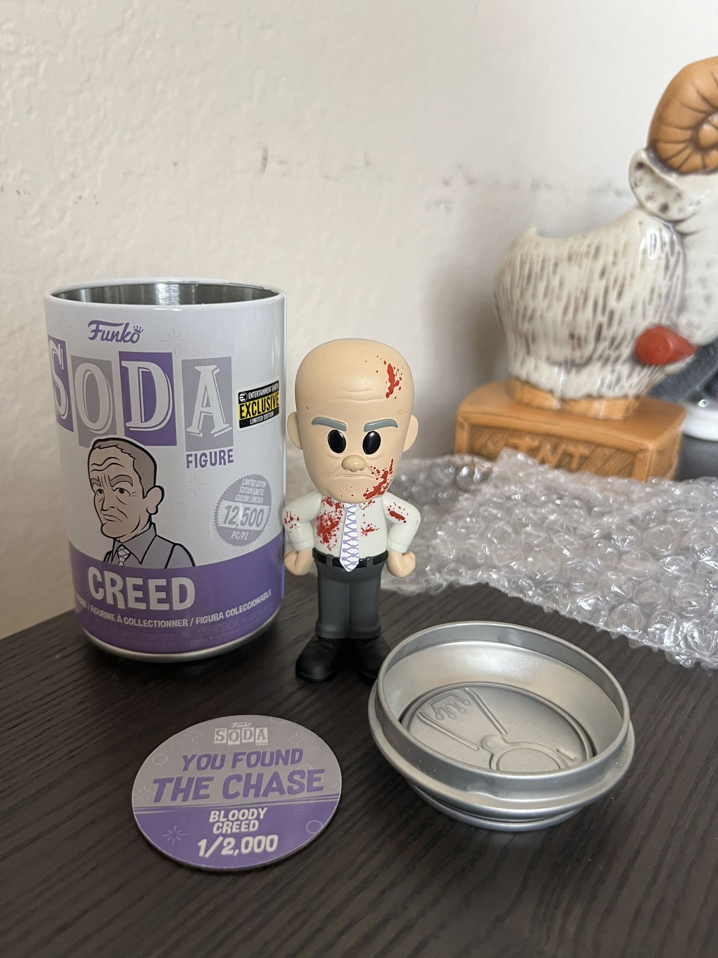 LIMITED EDITION CHASE EXCLUSIVE BLOODY Creed Bratton The Office Funko Soda TV