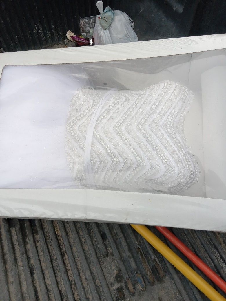 Women Wedding Dress Size 8
