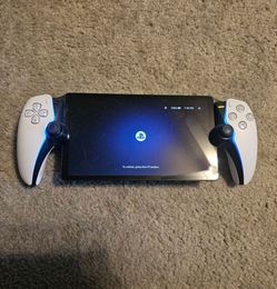 PlayStation Portal – Excellent Condition + Charging Dock