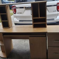 Desk With Filing Cabinet 