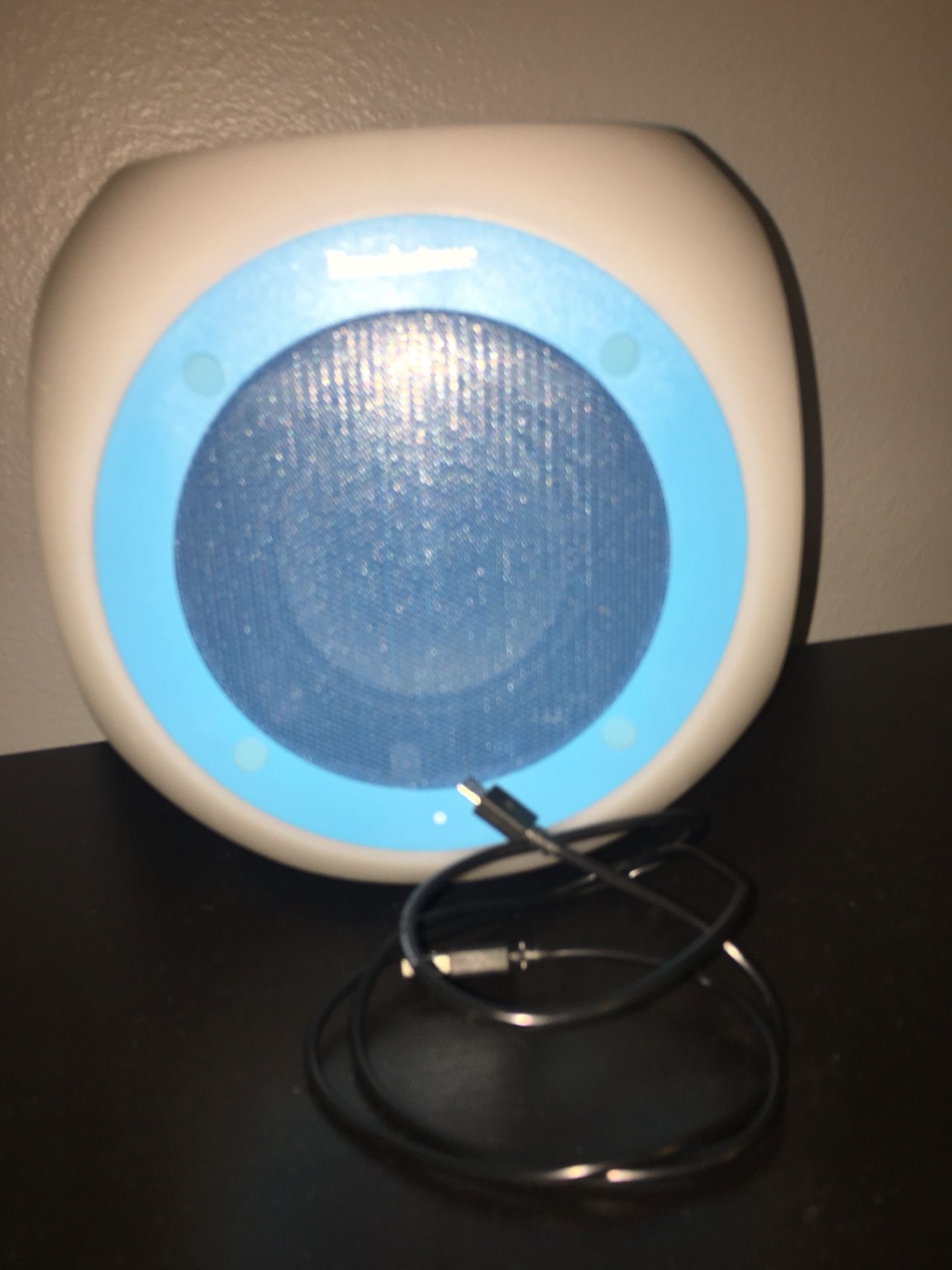 Brookstone eluma cube sales speaker