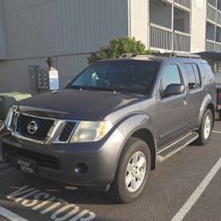 Nissan Pathfinder 