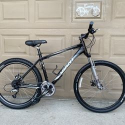 Giant Revel Mountain Bike