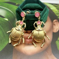 NEW Vintage gold metallic beetle dangle earrings with pink stones