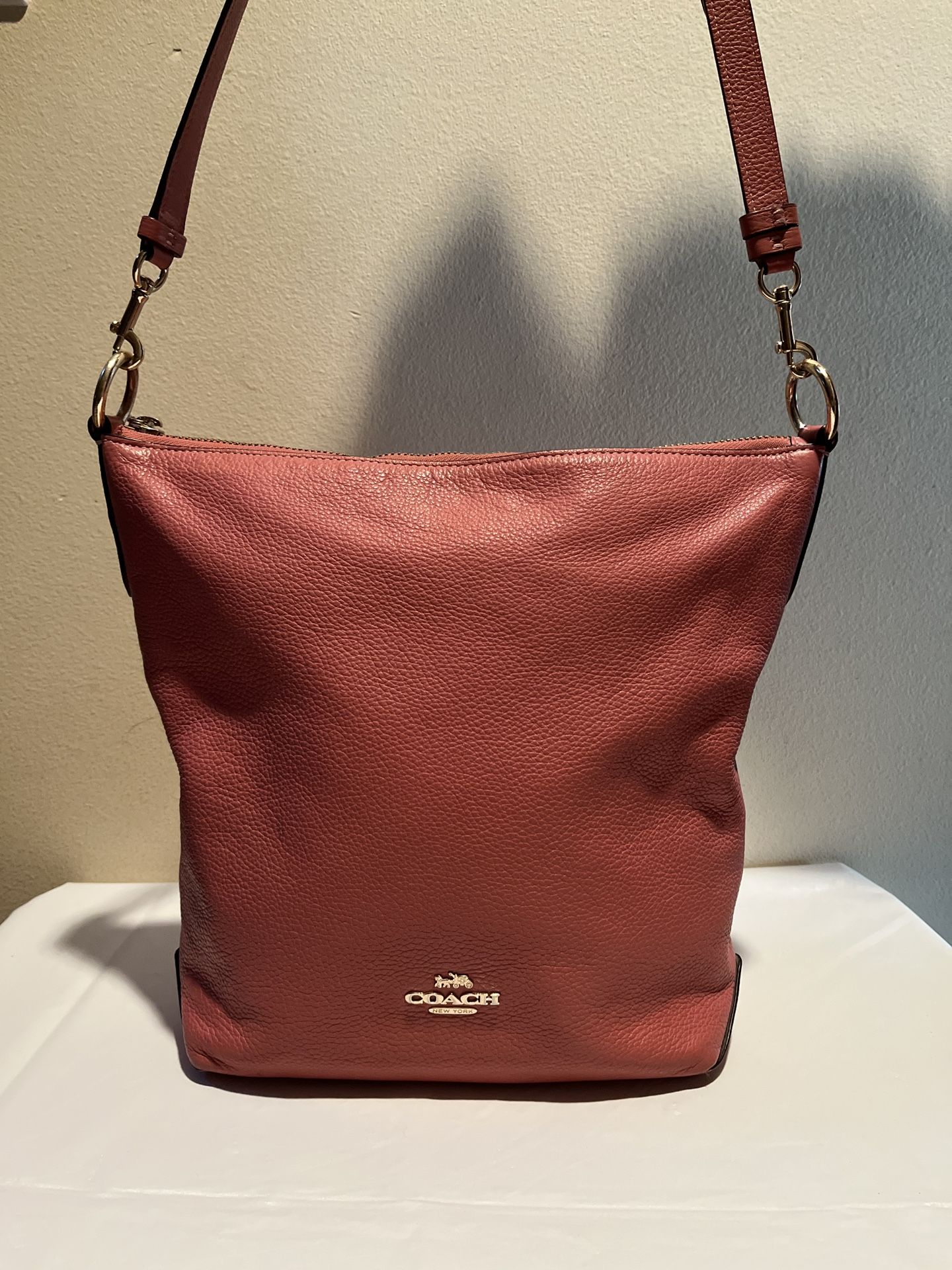 Coach F31507 Abby Duffle shoulder bag in pink pebble leather