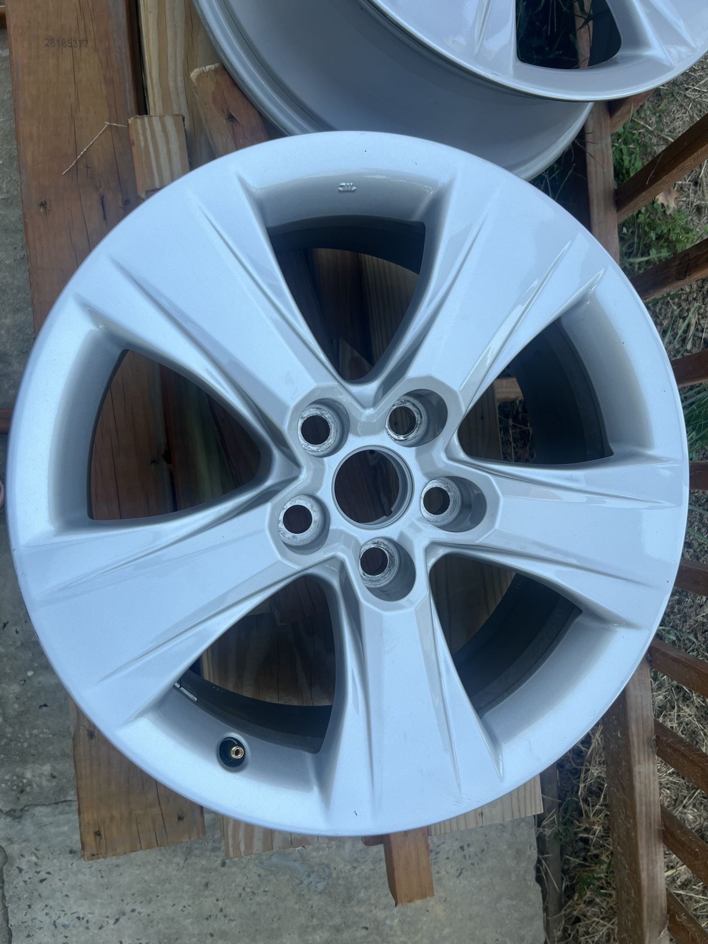 18" Toyota wheels off of a 2025 Toyota Highlander