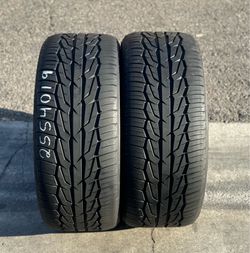 255/40/19 TOYO EXTENSA *LIKE NEW*