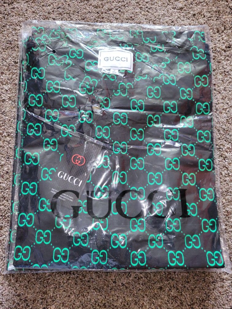 Gucci Shirts