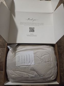 Luxury Linens Ultra Soft Down Alternative Waffle Textured Dune Comforter + 2 Pillow Cases