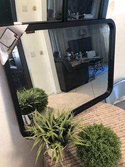 Pair of mirrors 22x30
