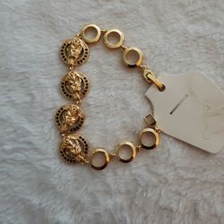 Round Flower With Black Stones Bracelet 
