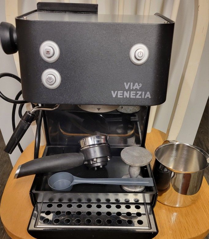 Via Venezia Saeco Espresso Starbucks Machine Sin 006XN Stainless Steel Italy / HAS PROBLEM READ