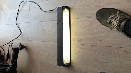 18" Portable Fluorescent Light