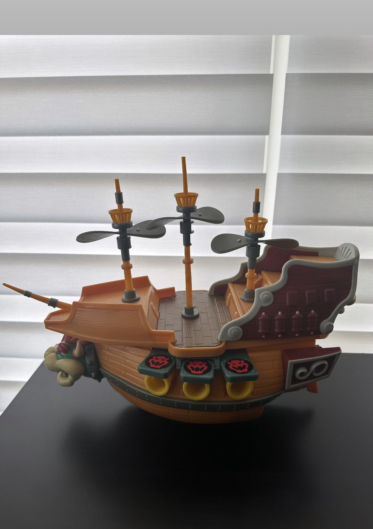 Super Mario- Bowser Ship