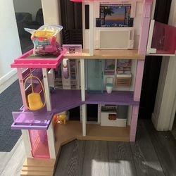 Barbie Doll House 