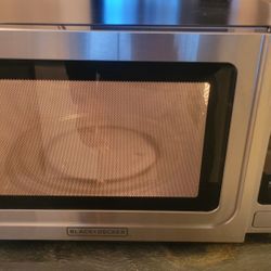 Black & Decker microwave