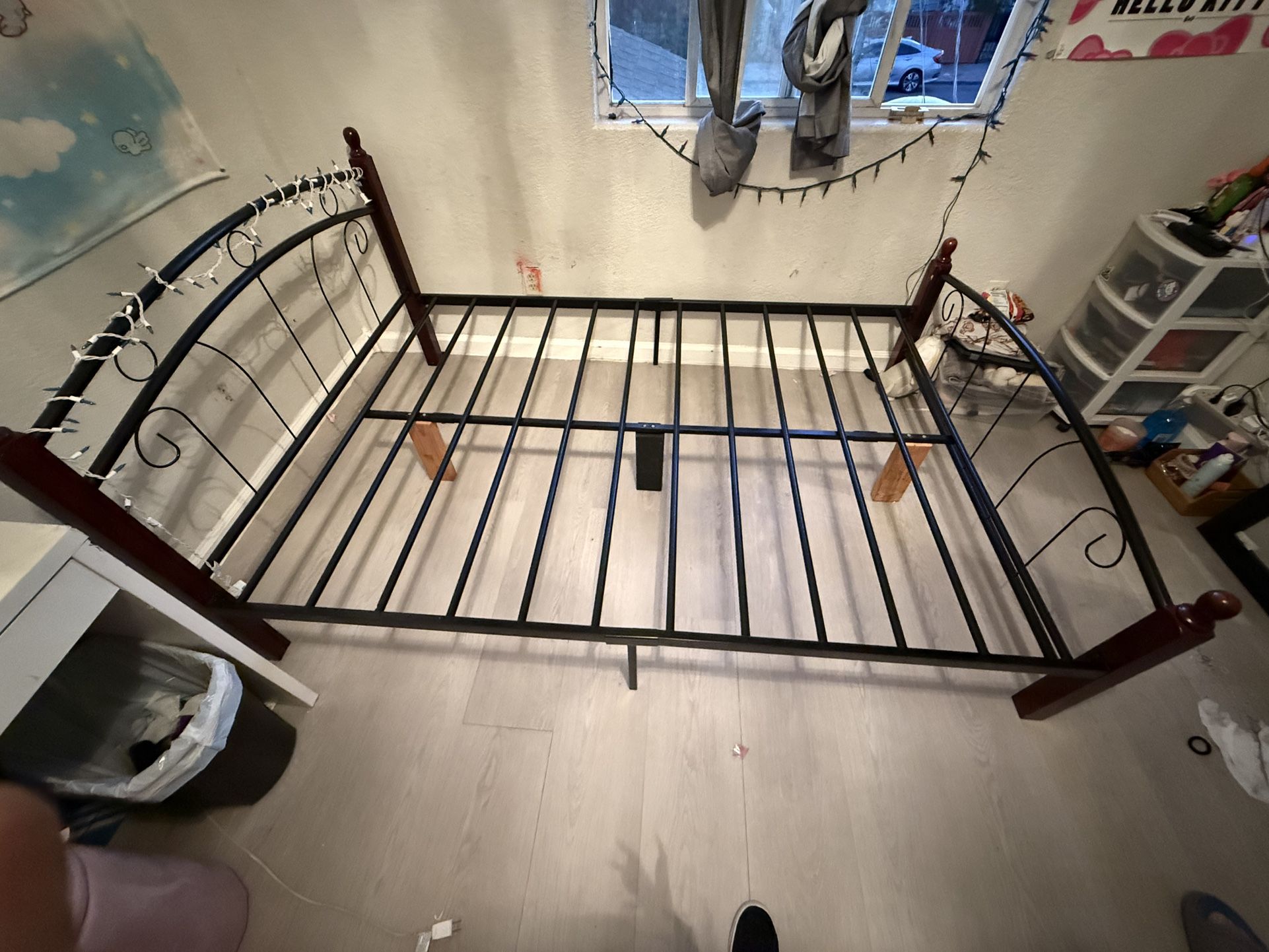 Full Size Bed