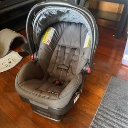 Graco baby car seat