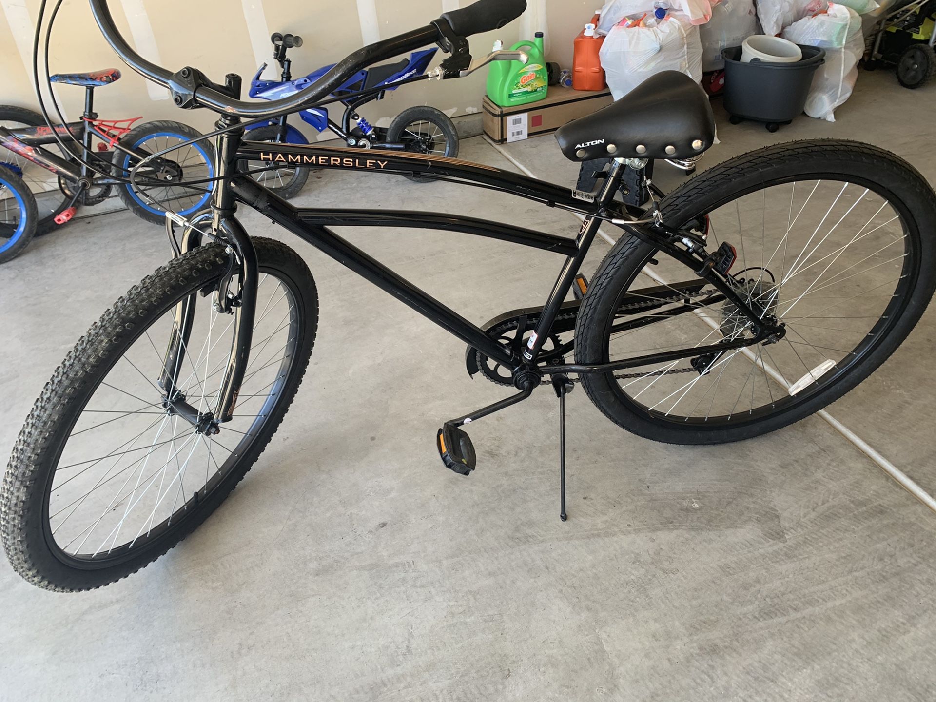 29” Schwinn Hammersley bike