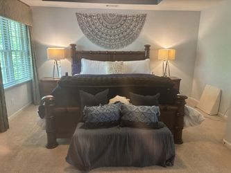 COMPLETE KING BEDROOM SET – 5 PIECES + FREE SLEEP NUMBER MATTRESS!