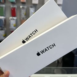 JUST TODAY 08/21/24 $220 Apple Watch New Sealed SE 2nd 40Mm