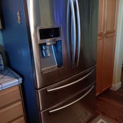 Refrigerator For Sale
