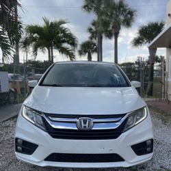 2019 Honda Odyssey- Clean Title - $1499 Down 